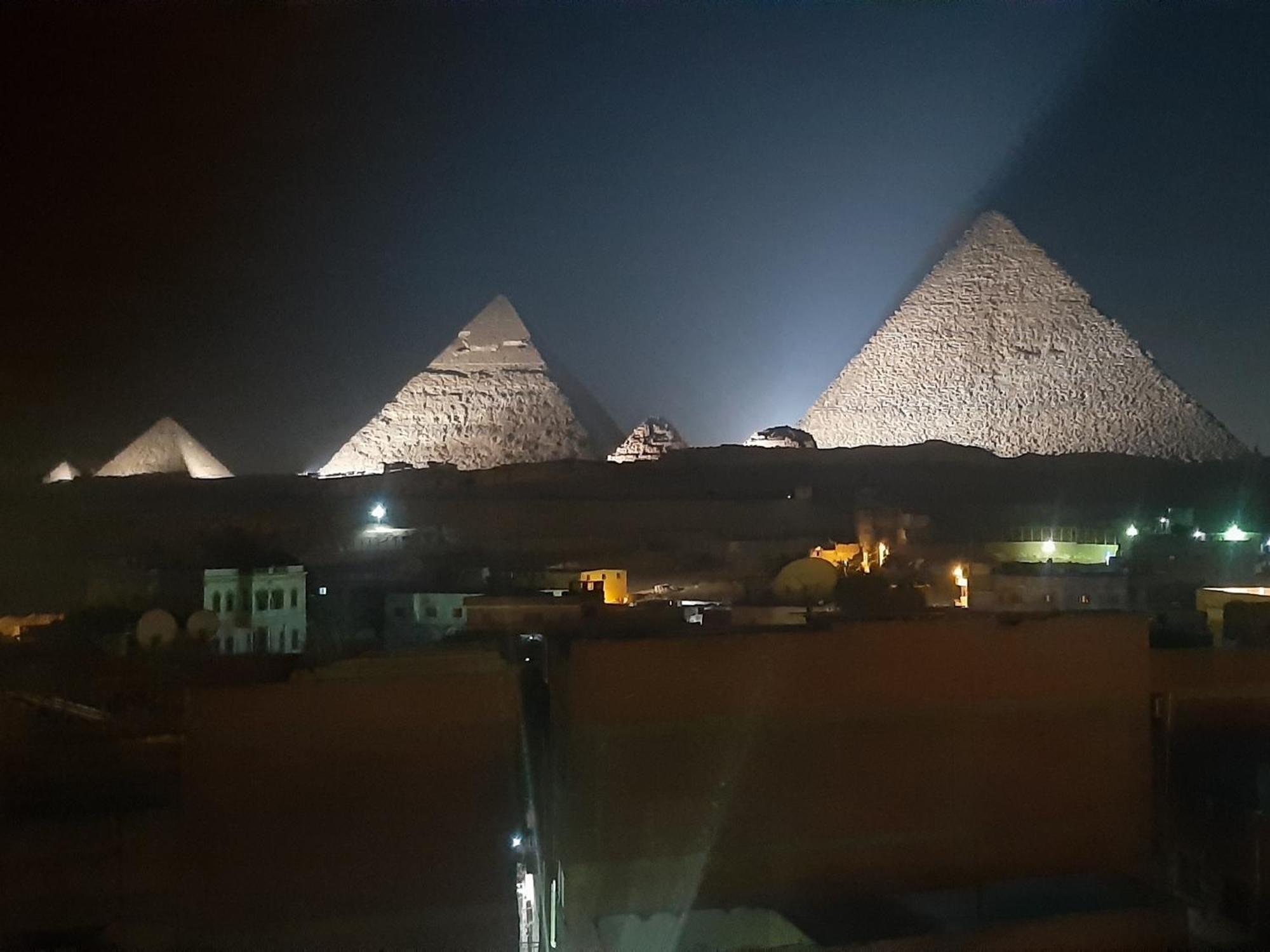 Queen Isis Pyramids View Al Kawm al Akhdar Exteriér fotografie